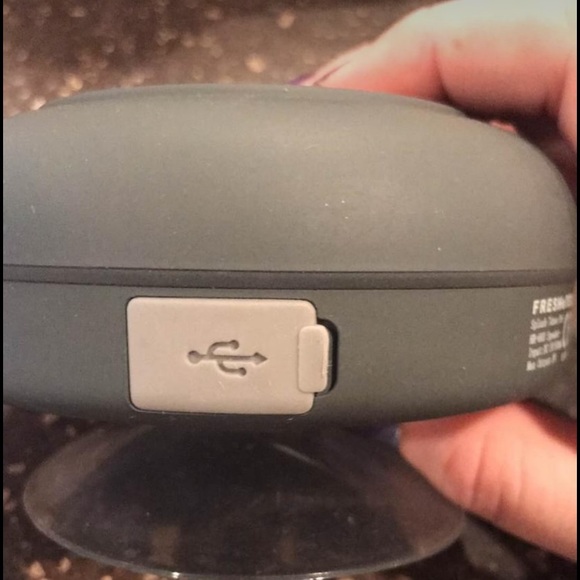 Bluetooth Splash Tunes Shower Speaker - Picture 2 of 3